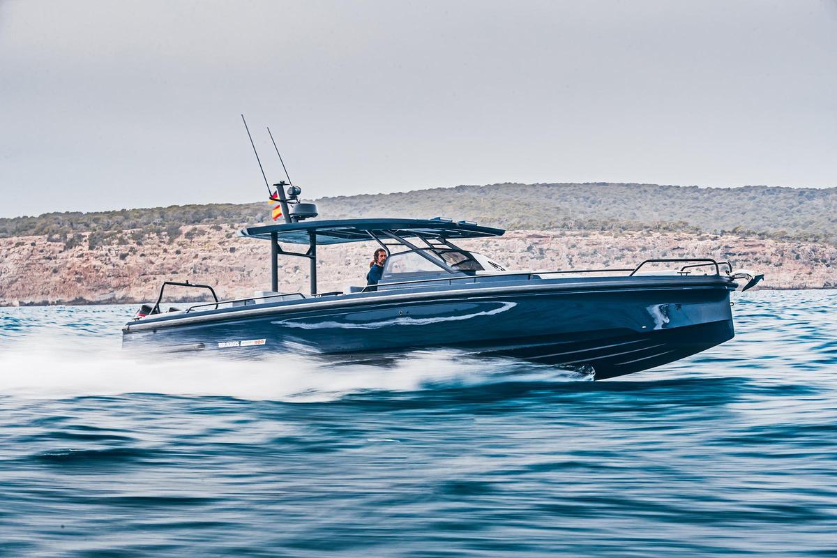 導入游艇特殊配色，沛納海第二代BRABUS限量版登場