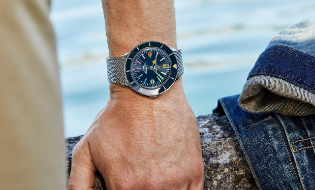 點亮彩虹，向抗疫醫護英雄致敬｜百年靈Superocean Heritage  '57 限量版II