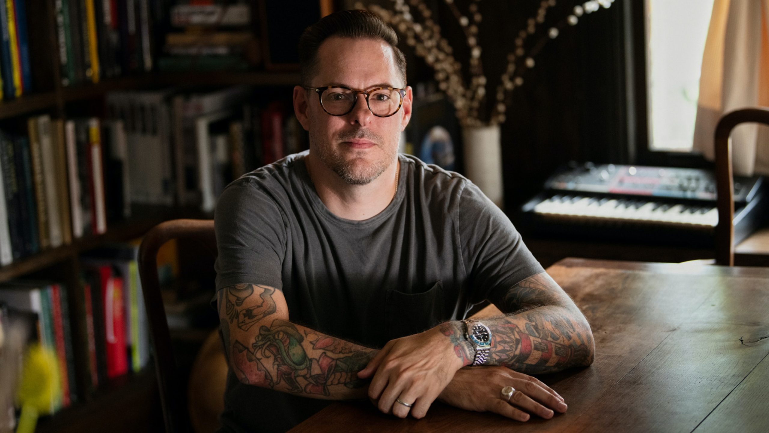 四 + 一?這個(gè)鍵盤手的收藏?fù)糁辛怂姓_的音符