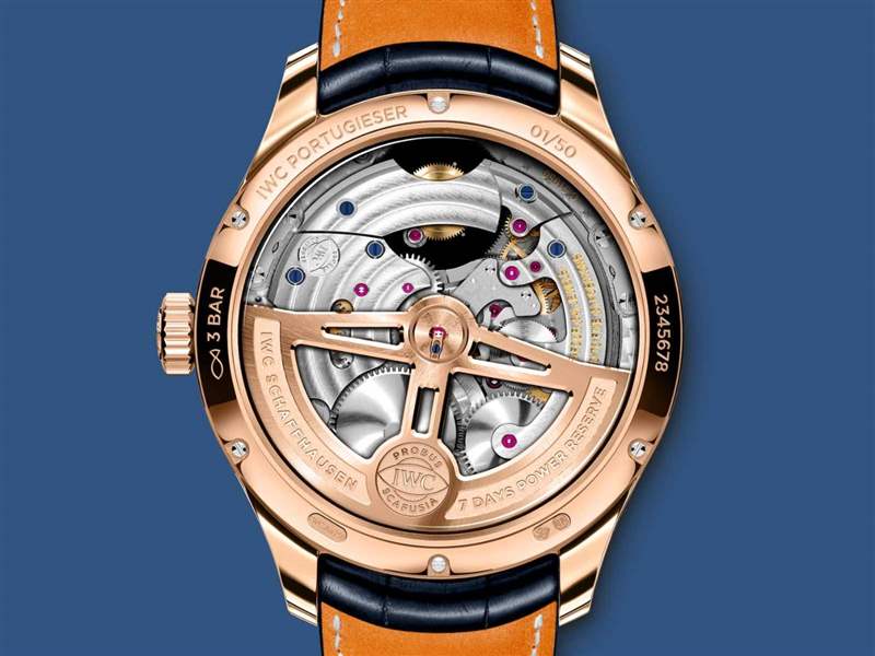 萬國表推出兩款全新陀飛輪萬年歷限量版