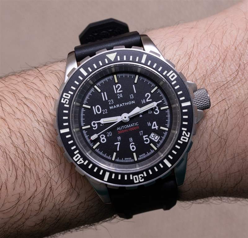 親身體驗(yàn) Marathon Watch 的全新“3 件式橡膠表帶套件”