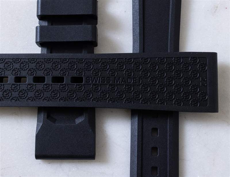 親身體驗(yàn) Marathon Watch 的全新“3 件式橡膠表帶套件”