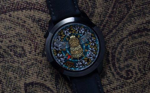 動手實(shí)踐：瓊斯先生觀看黃金時段慶祝英國花園