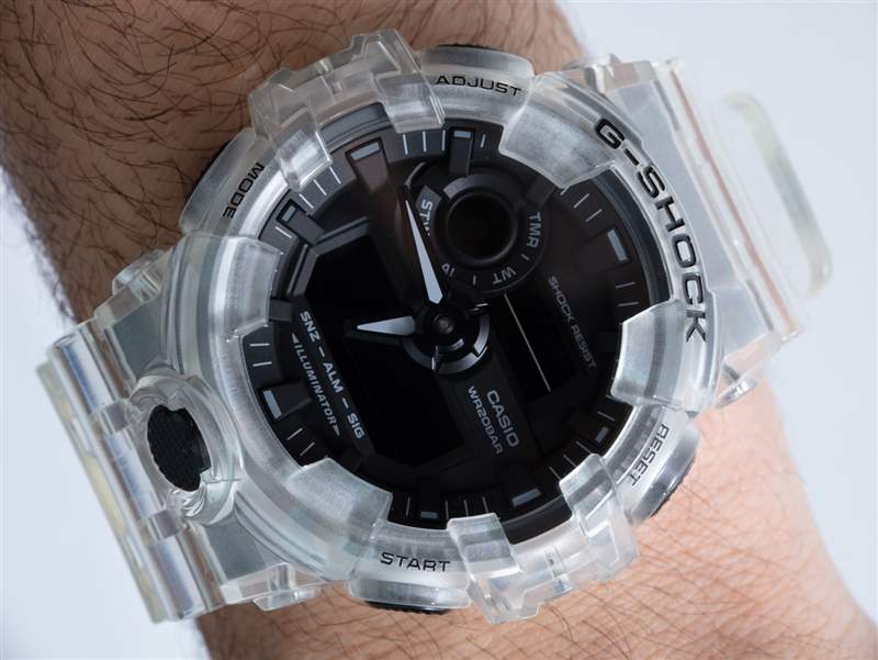 來自卡西歐 G-Shock 透明包裝：透明 GA700SKE-7A 的價值和樂趣