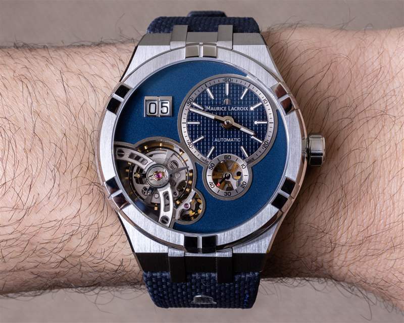 觀看評論：艾美表艾康大師大日期