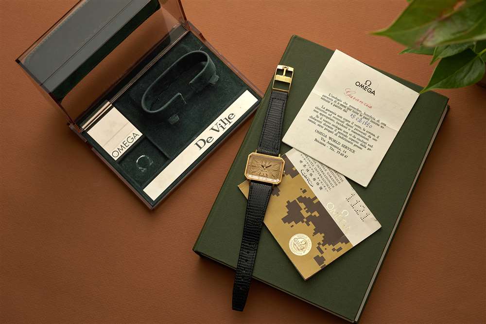 1970 年代 Omega DeVille 的生活方式圖片，作者：Andrew Grima Ref.  511.0379