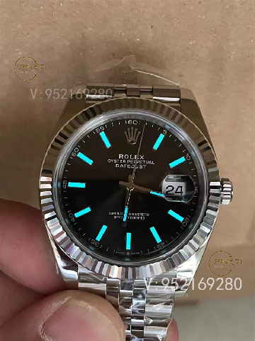 VS廠41日志「薄荷綠」色表盤126334-0028搭載VS3235機芯評測