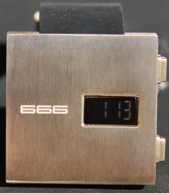 666巴塞羅那Barcelona極簡(jiǎn)主義手表