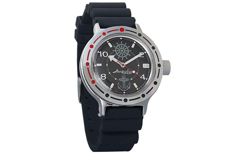 歐文·威爾遜在“史蒂夫·齊蘇的水生世界”中帶著勞力士百事可樂(lè)GMT出海