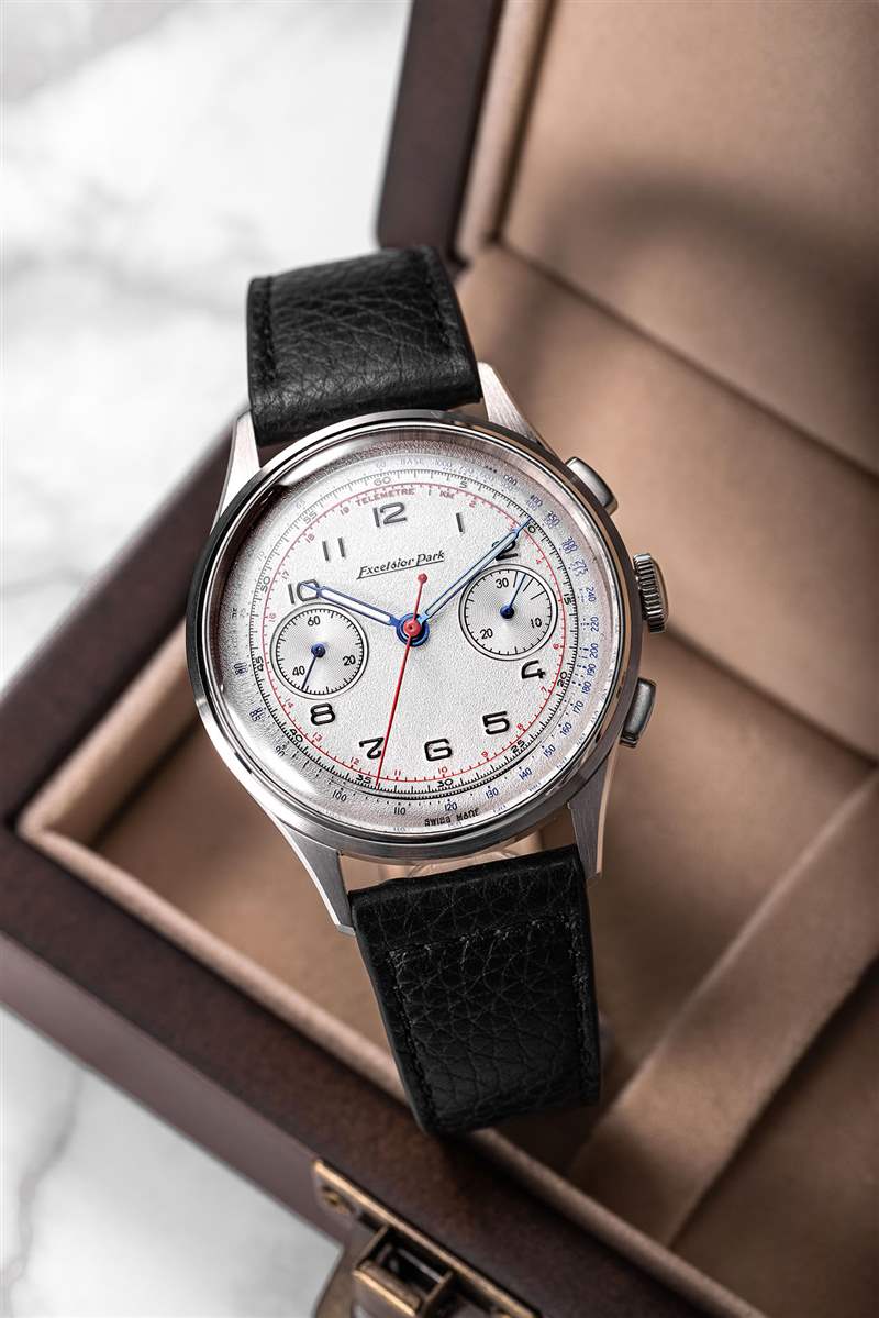 Excelsior Park 計(jì)時(shí)碼表白色表盤黑色表帶表盒