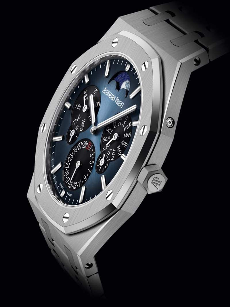 AP皇家橡樹RD#2接班作自動超薄萬年歷改鈦金屬表殼限量登場