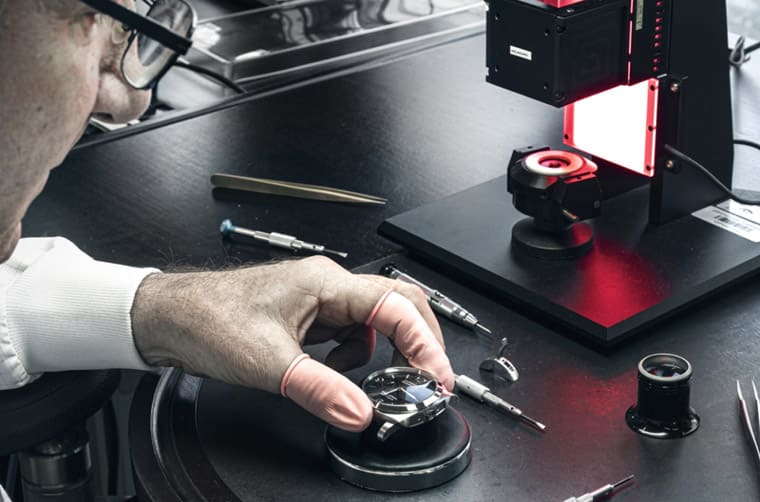 沛納海不藏了！走入PANERAI諾沙泰爾表廠一探究竟