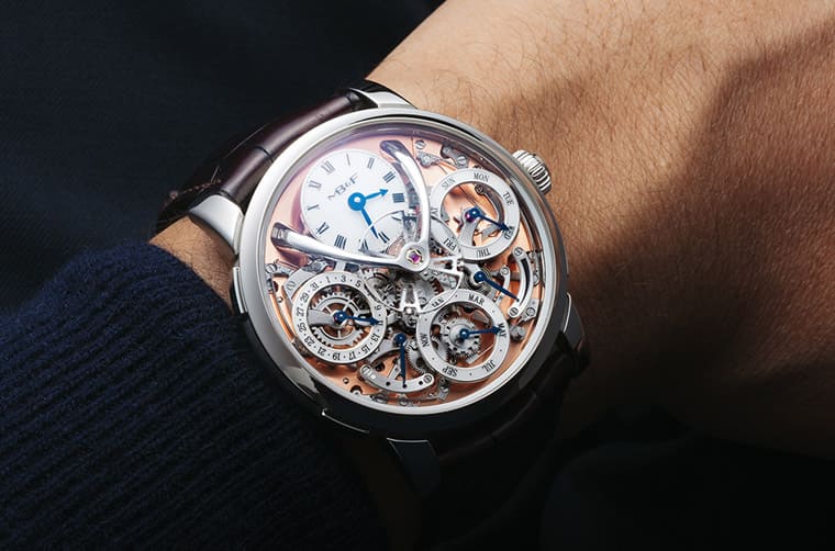 MB&F第一次以不銹鋼材質(zhì)打造Legacy Machine萬年歷鮭魚面新色好感度再加分