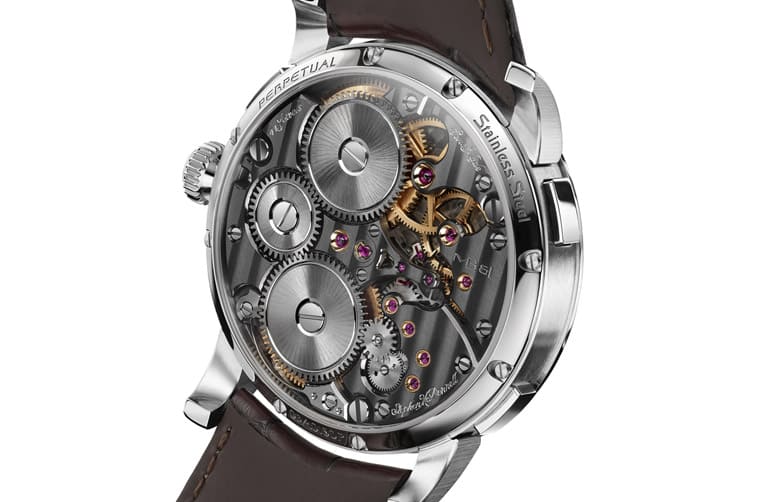 MB&F第一次以不銹鋼材質(zhì)打造Legacy Machine萬年歷鮭魚面新色好感度再加分