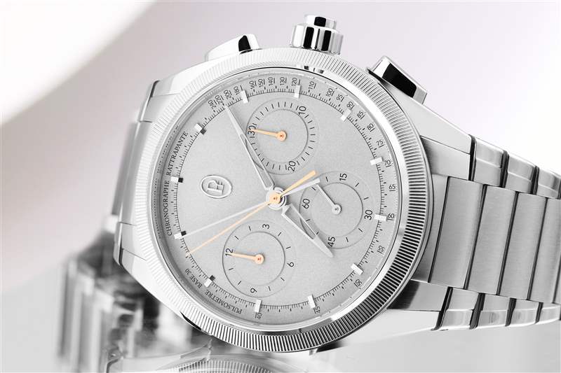 推出帕瑪強尼全新Tonda PF系列是令人激動不已的開始