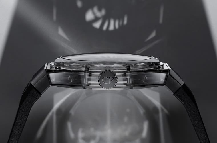 GP芝柏表Laureato再次搭配藍寶石透明表殼展現鏤空機芯之美