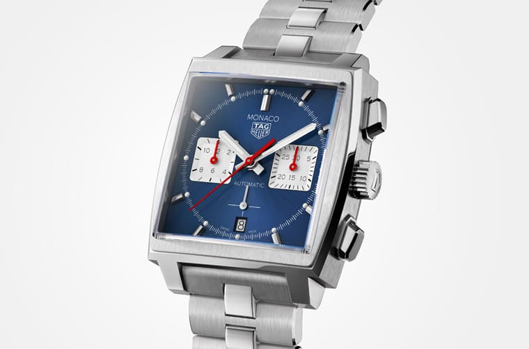 奧蘭多布魯在熱門強片《GT:跨界玩家》中戴了一款超經典方形賽車表