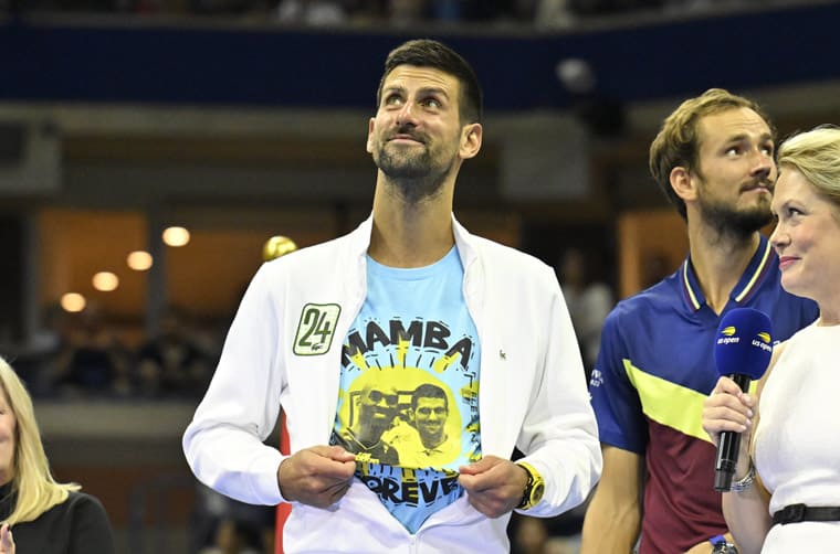 2023美網(wǎng)喬科維奇勇奪第24座大滿貫冠軍手上再度亮出高話題陶瓷表