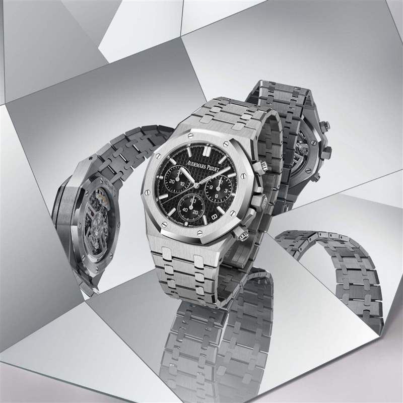 AP皇家橡樹最新行情出爐愛彼自動計時碼表一年前后價格縮水4成